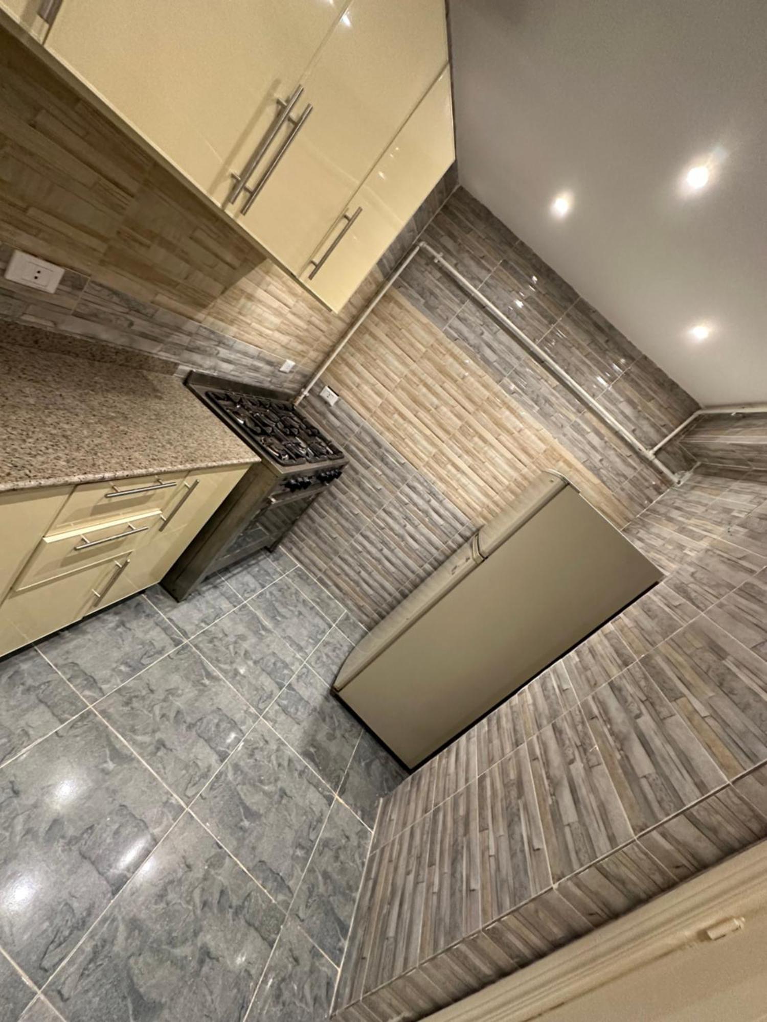 شقه بالمهندسين أول سكن لأصحاب الذوق الرفيع Cairo